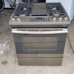 GE Gas Stove 