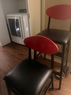 4 chairs 4 bar stools