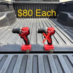 Milwaukee M18 18V Lithium-Ion Brushless Cordless 1/2 in. Compact Hammer Drill/Driver 