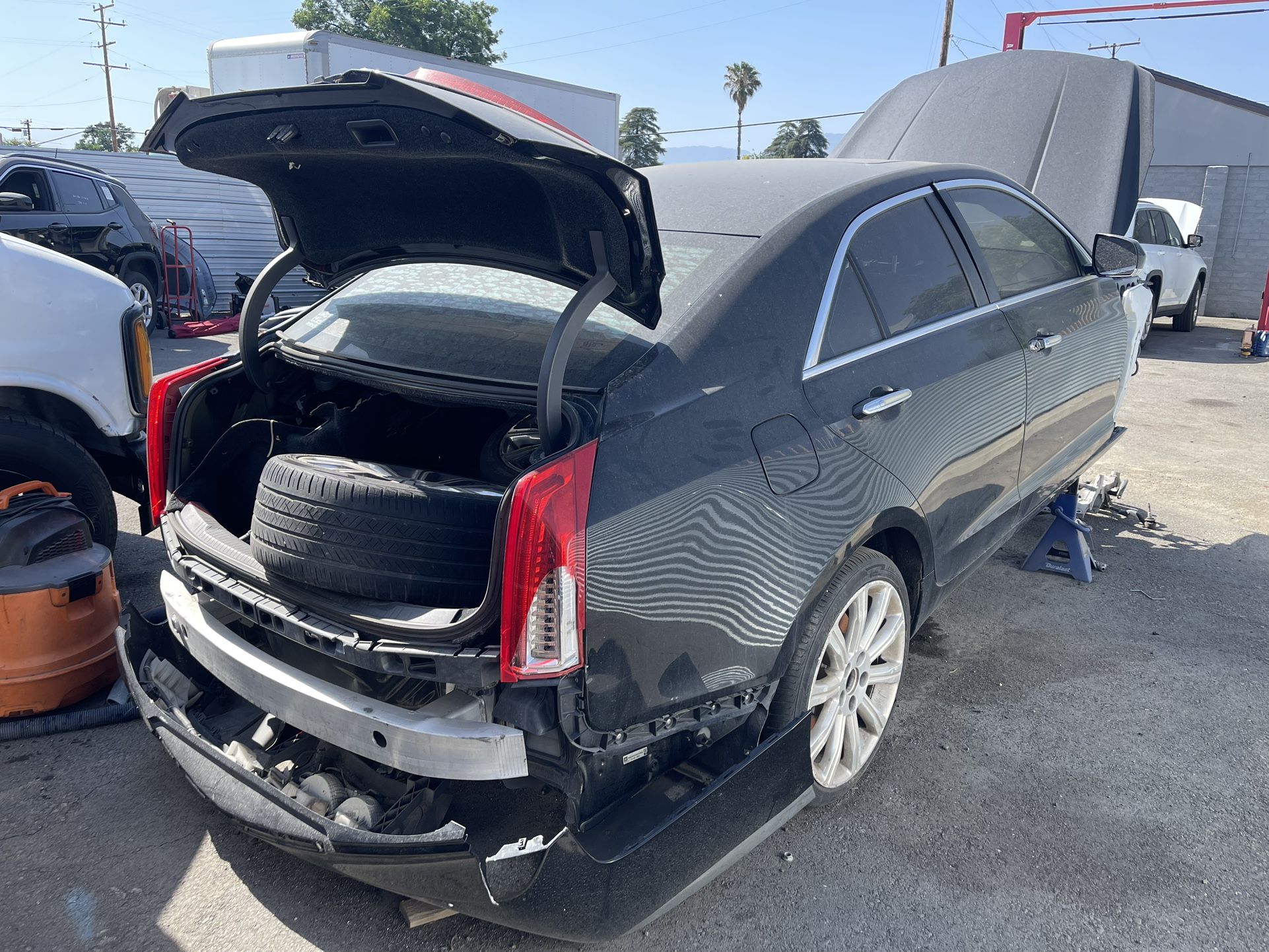 Cadillac 2013 For parts