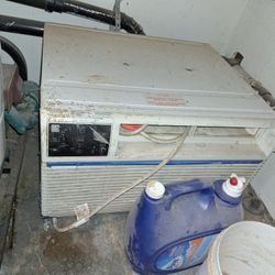 12000 Btu Window Ac Works Great. 220VOLT