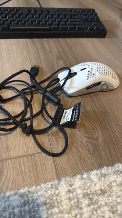 Model O Matte White Mouse