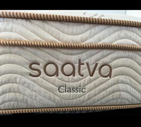 Saatva, Saatva Classic Queen Pillow-top Mattress, Luxury Firm, 11.5", New-Open Box