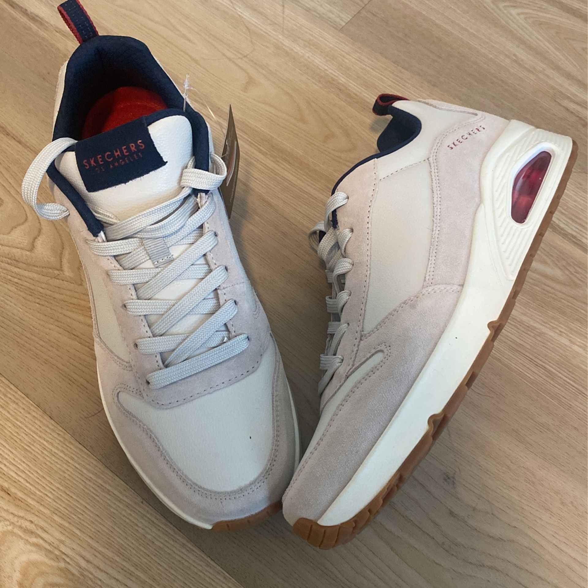 Brand New Scratchers Size 10