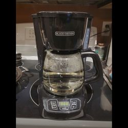 Black + Decker 10-Cup Programmable Coffee Pot