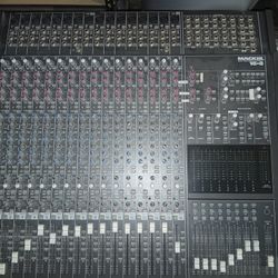 MACKIE 8•16 Channel Mixing Console 