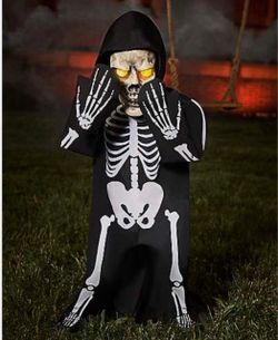 Spirit Halloween 3 Ft Lil Skelly Bones Animatronic