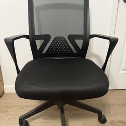 Black Mesh Office Chair