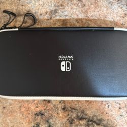 OLED Switch With TLOZ Joycons + Games (LOOKING FOR OFFERS)