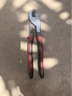 Klein cable cutters