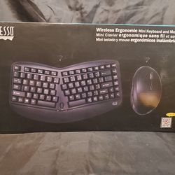Adesso Tru-Form Media 1500 Wireless Ergonomic Keyboard & Laser Mouse, Black