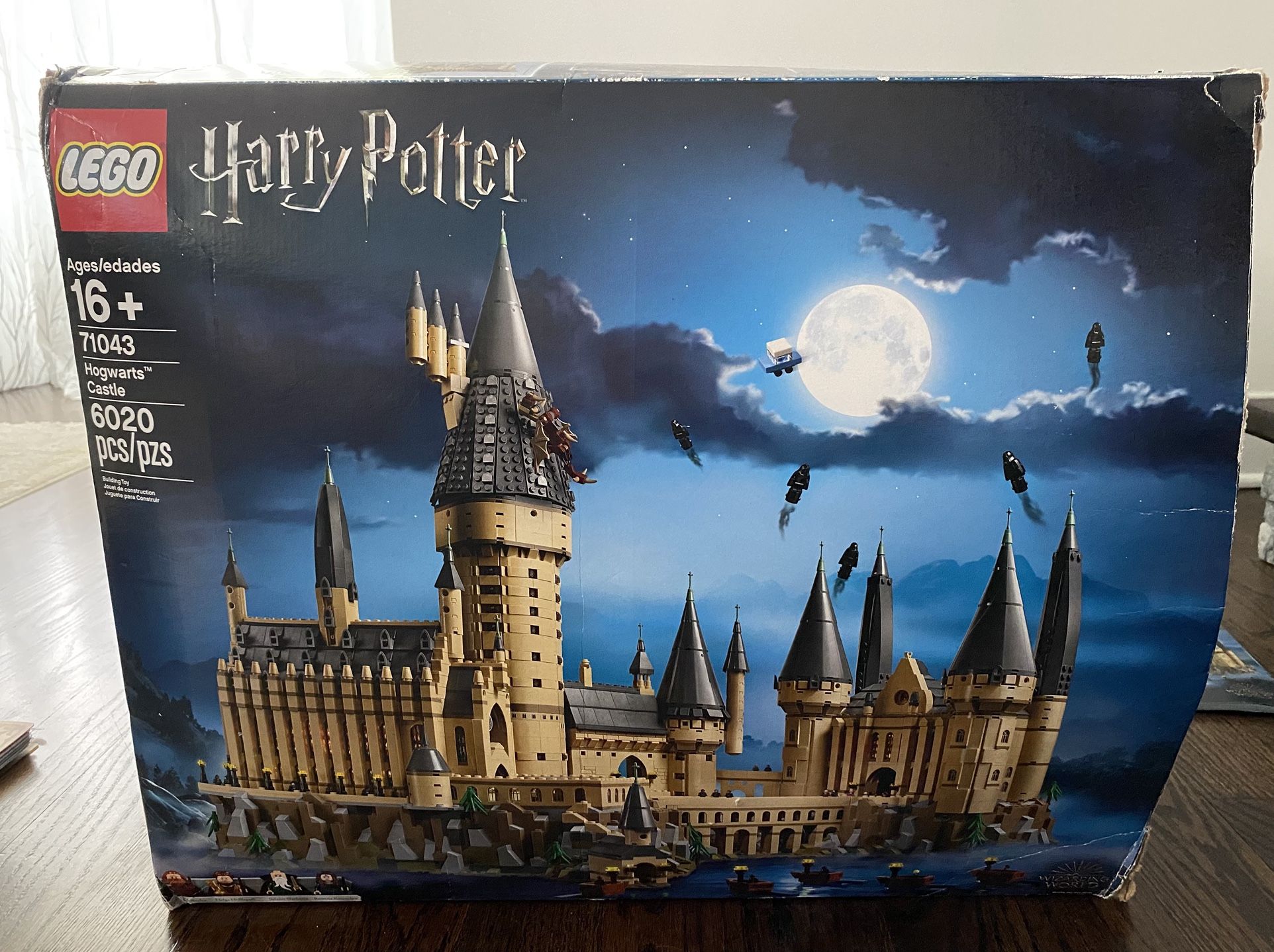 Harry Potter Hogwarts Castle LEGO