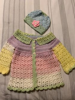 Sueter con gorrito