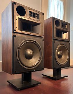 Vintage Pioneer CS-R700 3-Way Speakers – Recapped – Original Drivers – Pair w/Stands