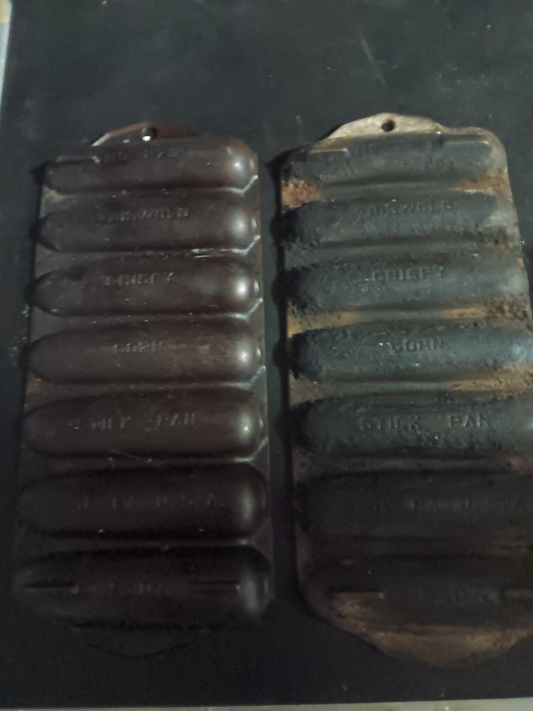 Antique Cast Iron Griswold Corn Stick Pans(2)