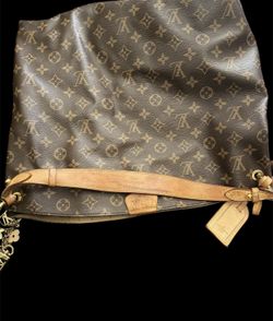 Lv Delightful Pre owned 