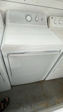 Hotpoint White Electric Dryer