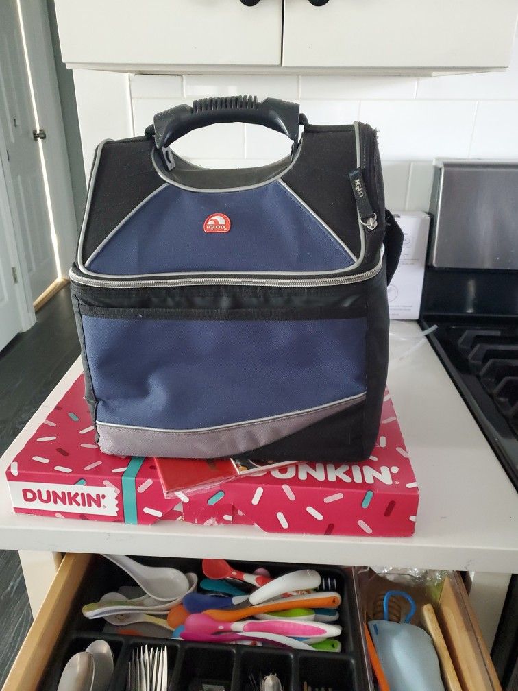 Igloo Portable Cooler