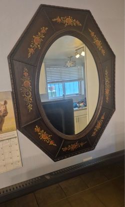 Oval floral mirror