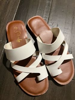 Women’s 8.5 sandals