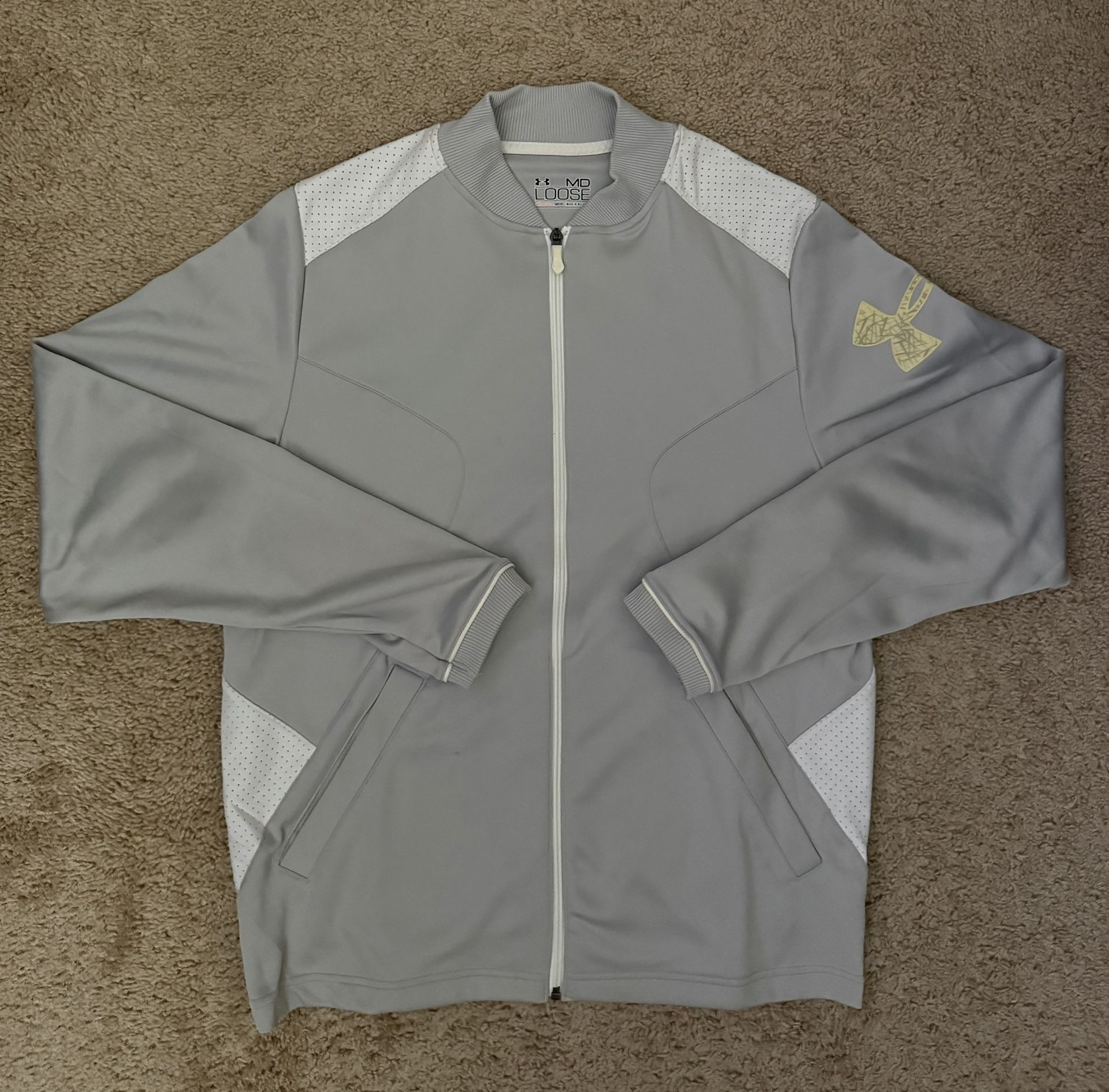 Under Armour / Loose / All Season Gear / Full Zip / Track Jacket / Gray / White / Men’s size M