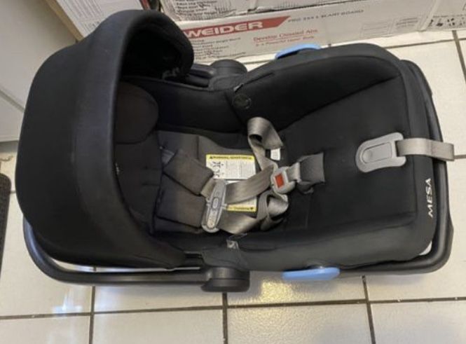 Car Seat UppaBaby Mesa