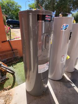 Electric Water Heater 50 gal in good condition and Warranty Works Great 19th Ave And Baseline