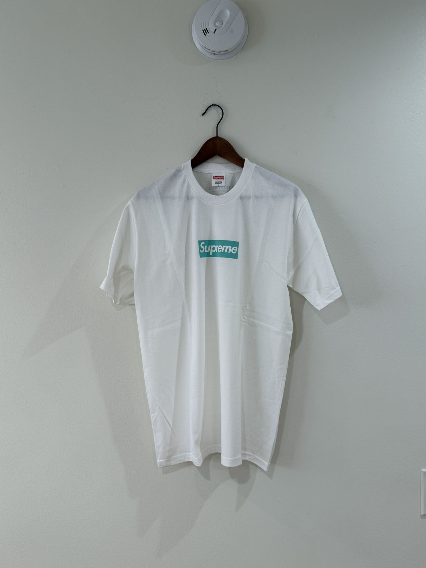 Supreme Tiffany & Co Box Logo Tee, Size M, FW21 - www.disolcolor.com
