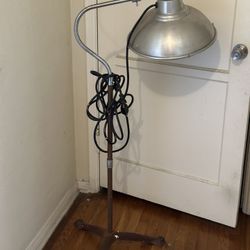 Vintage Lamp With Heat