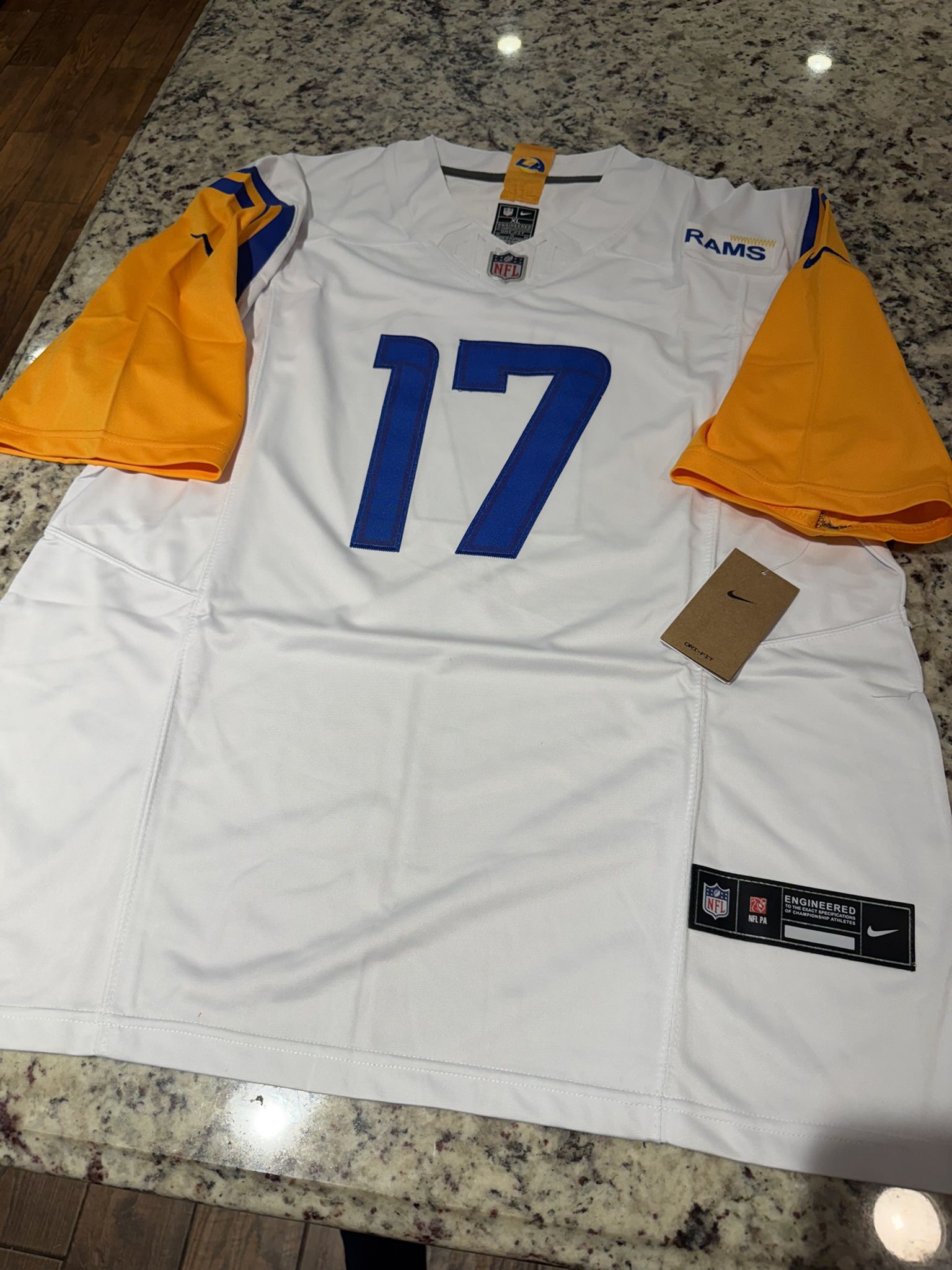 Los Angeles Ram Jersey #17 Adam’s