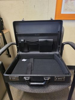 Solo Black Genuine Leather Hard Briefcase Laptop Dual Combination