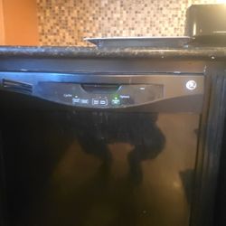 General Electric Dishwasher 