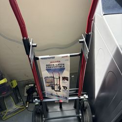 Milwaukee 800 lbs. Capacity 2-in-1 Convertible Hand Truck 