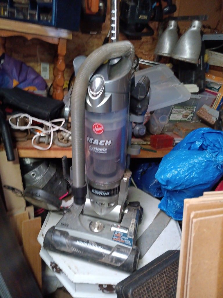 Hoover Mach Cyclonic