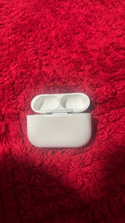 AUTHENTIC BRAND NEW AIRPODS PRO 3S CASE LMK ASAP