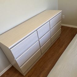 Bedroom Set (queen Bed frame, Dresser & Nightstand)