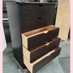 Dresser/ Five drawers dresser