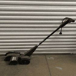 Make Perfect Yard Edges with the Grass Edge Trimmer international alone