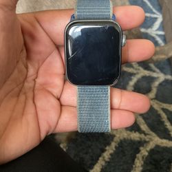 Used Series 5 Apple Watch for Sale - $115 (Trades Welcome)