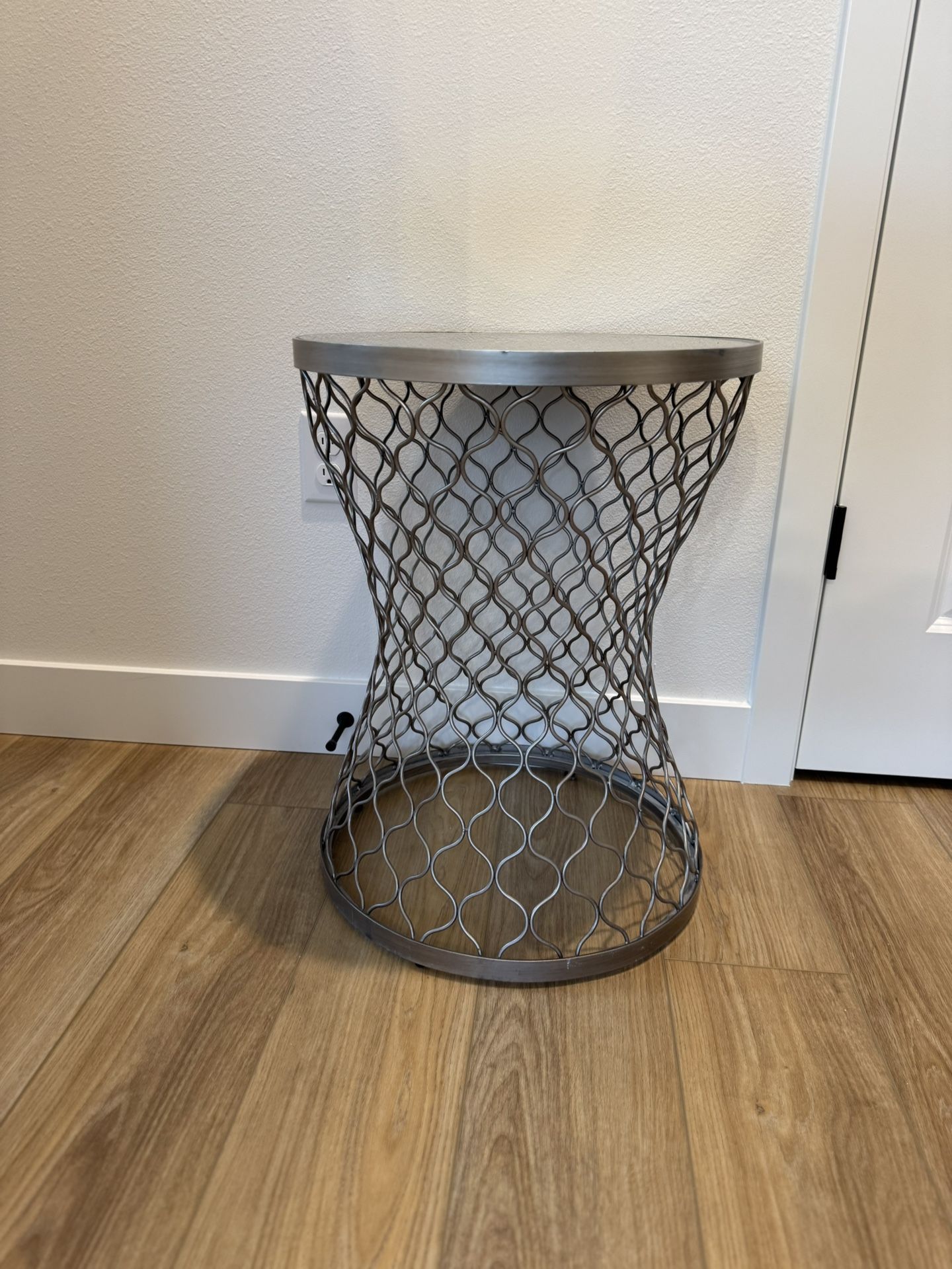 Metal End Table Mirror Top