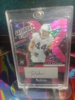 TRADING CARD NFL.1/15 TYLER WARREN ROOKIE AUTO NUMBERED 1/15🔥