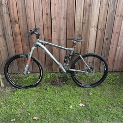 Off-road fox bike used