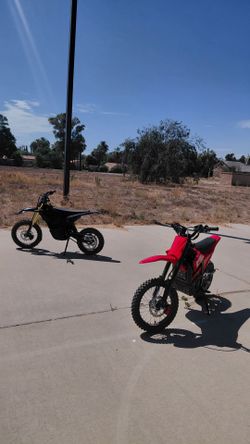 Red em5 dirtbike electric