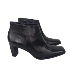 Etienne Aigner Womens Lancer Booties Size 7 Black Leather Ankle Boots Side Zip
