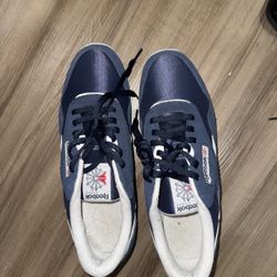 Reebok Classic Size 12 Blue White
