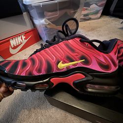 Nike Air Max Plus TN / Supreme