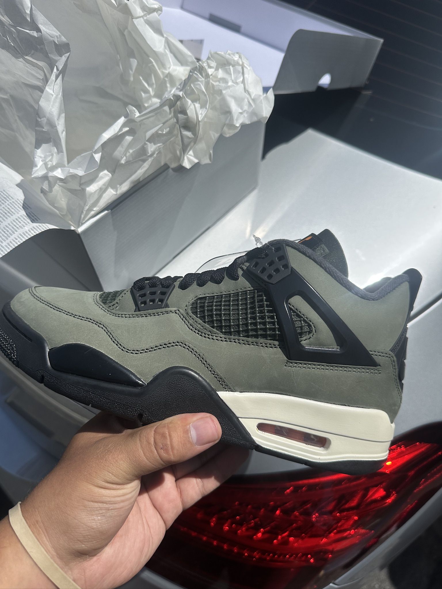 Air Jordan Undefeated 4s