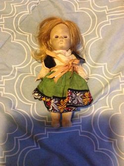 VINTAGE VOGUE DOLL