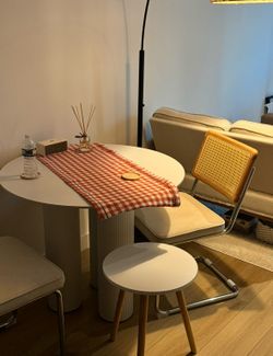 Contemporary Round Dining Table