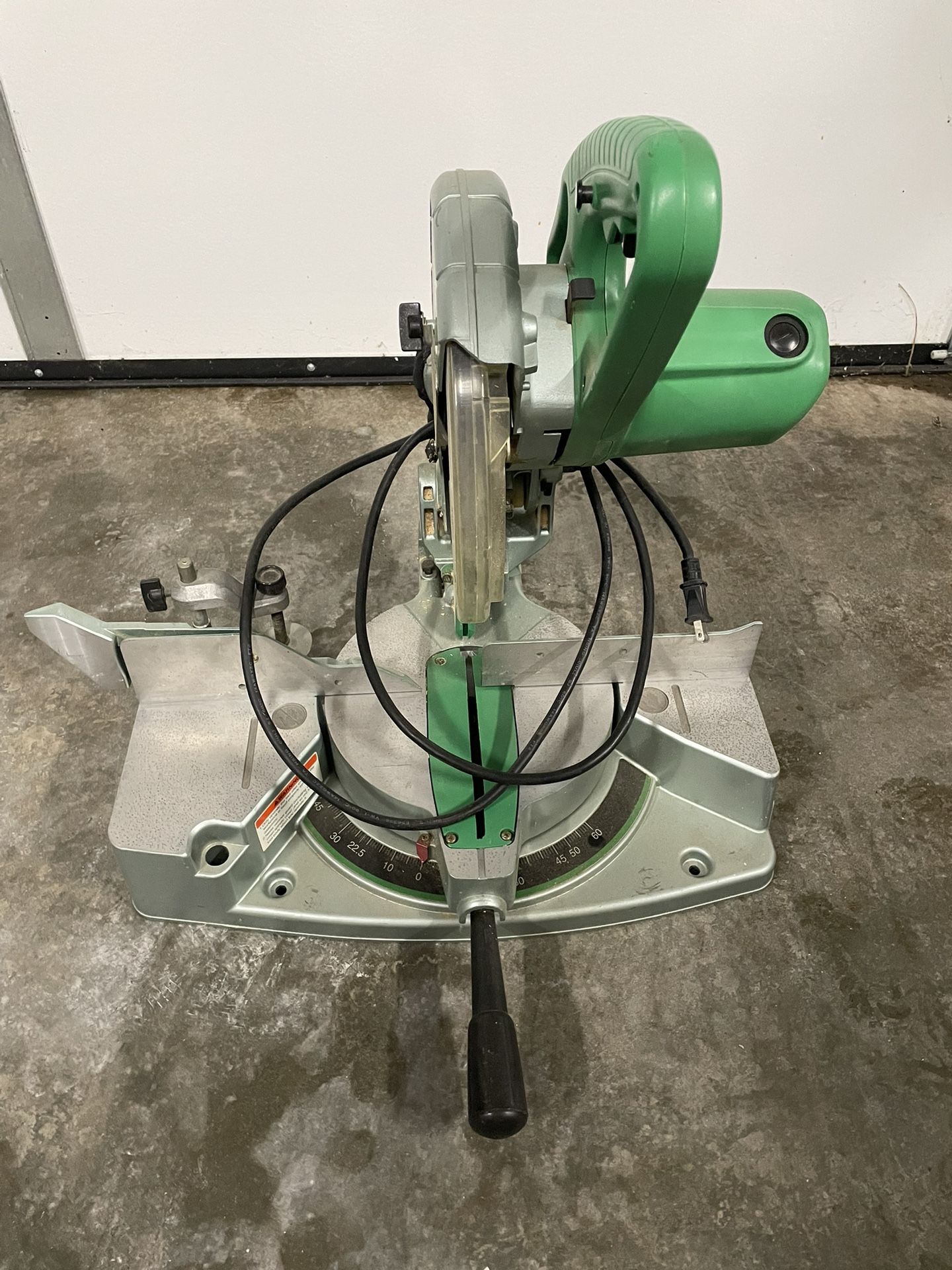 Hitachi 10 Inch Bevel Miter Saw